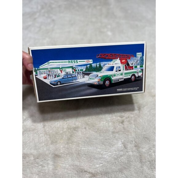 Hess Rescue Truck 1994 edition toy with box - Picture 2 of 5